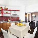 - Casa Augusta A * Сорренто