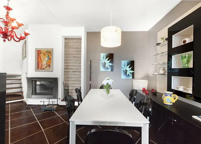 - Casa Augusta A *