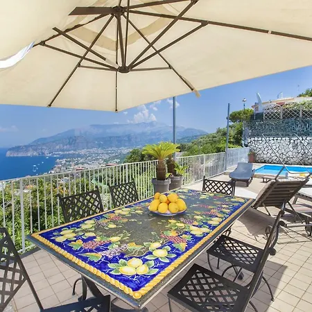 - Casa Augusta A Ferienhaus *