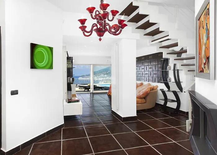 - Casa Augusta A *